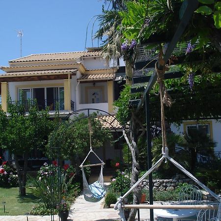 Iron House Apartment Agios Georgios  Exterior foto