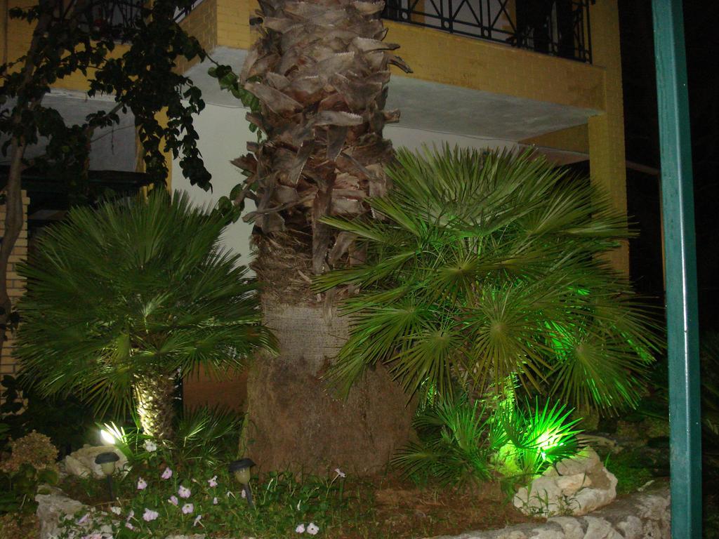 Iron House Apartment Agios Georgios  Exterior foto