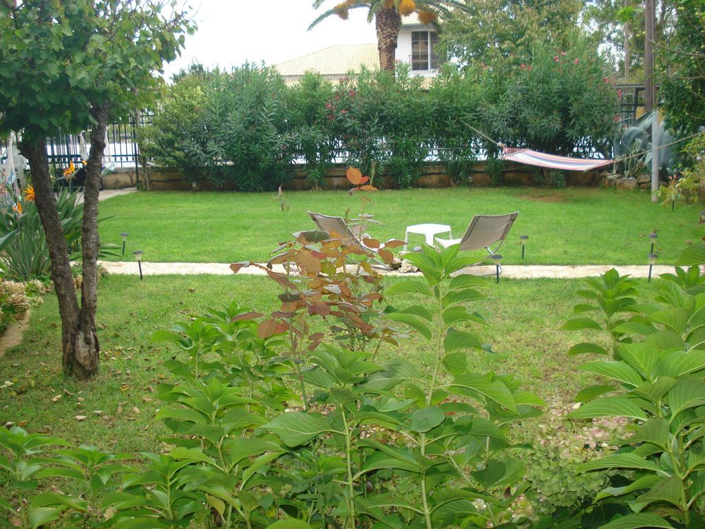 Iron House Apartment Agios Georgios  Exterior foto