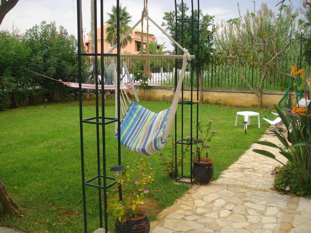 Iron House Apartment Agios Georgios  Exterior foto