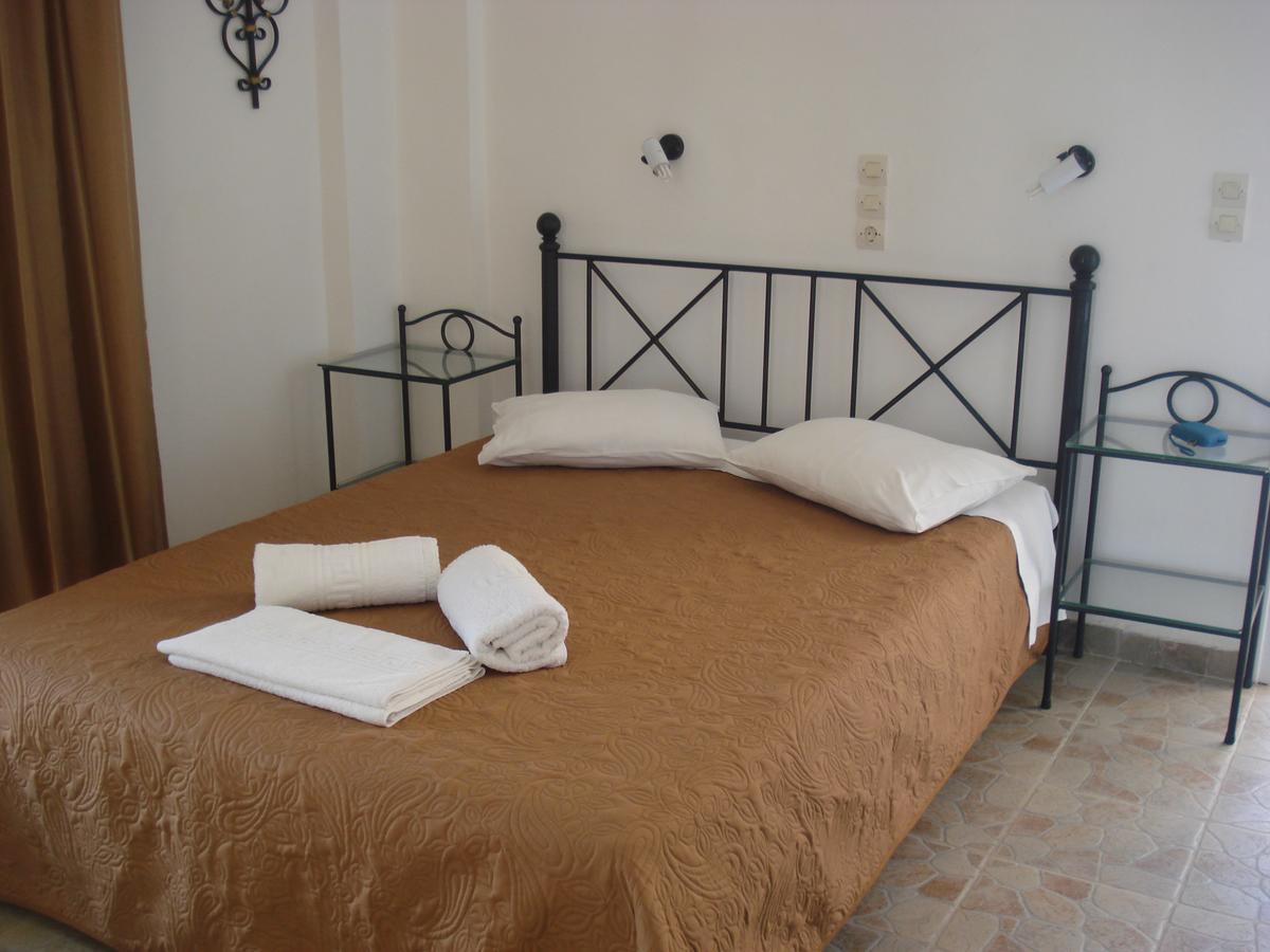 Iron House Apartment Agios Georgios  Exterior foto