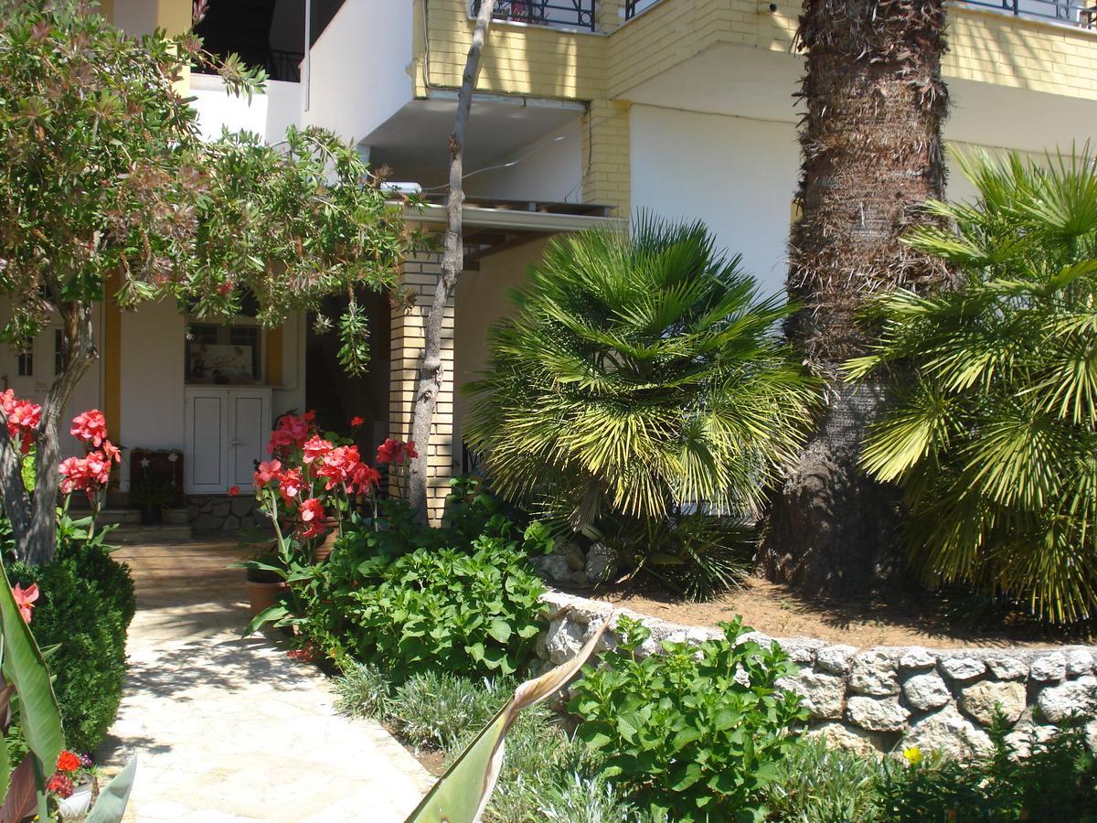 Iron House Apartment Agios Georgios  Exterior foto