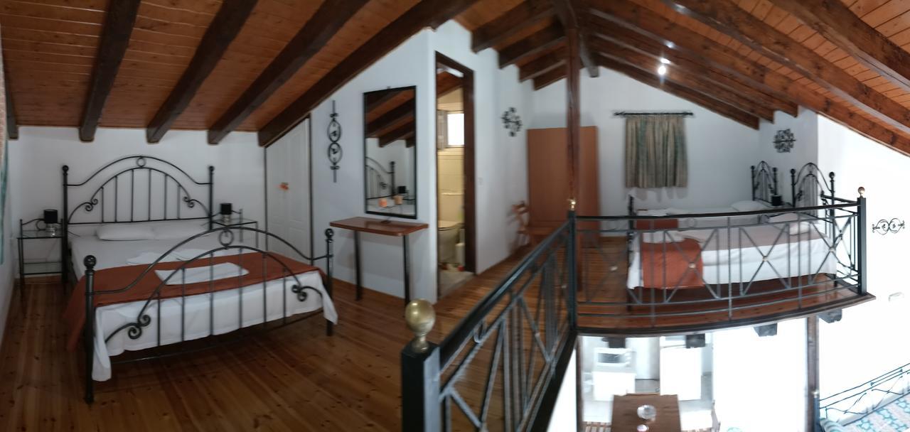 Iron House Apartment Agios Georgios  Exterior foto